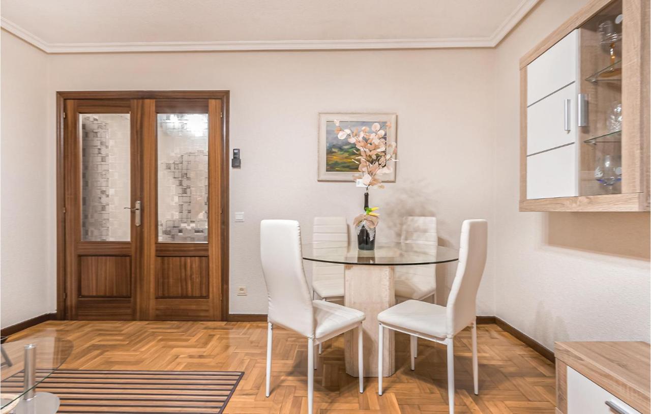 Stunning Apartment In Gijon With Wifi 외부 사진
